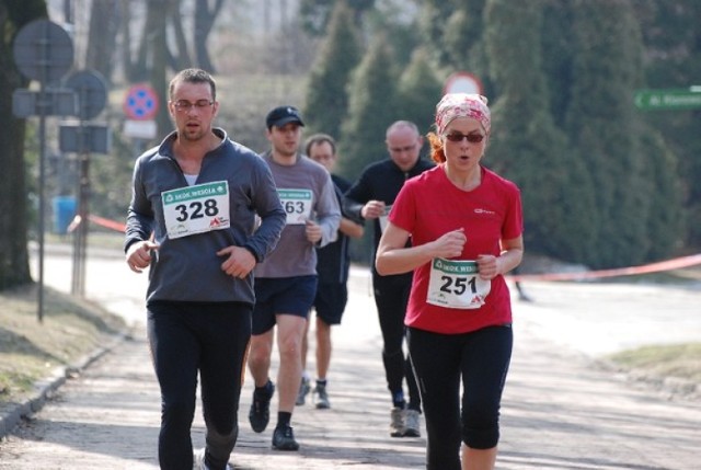 Bieganie w Siemianowicach: rozpoczyna się biegowy sezon