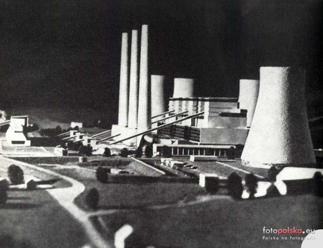 Makieta Elektrowni Turów. 

Polska w tamtych czasach stała się siódmym krajem świata, który posiadał 200‑megawatowe bloki opalane węglem brunatnym. Pierwszy etap budowy zakończył się w roku 1965, z chwilą przekazania do eksploatacji bloku nr 7.