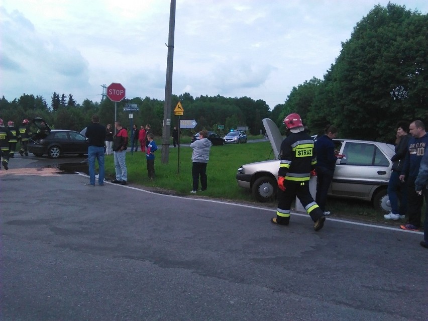 Wypadek w Bobrku pod Oświęcimiem. Trzy samochody uszkodzone [ZDJĘCIA]