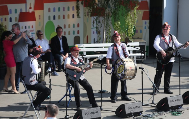 Najwięcej - łącznie 80 tys. zł - dostanie Stowarzyszenie Agrafa na organizację Festiwalu Folkloru Miejskiego