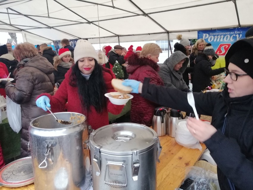 Mikołajki w Dygowie - pierniki, pierogi, stroiki, barszcz i prezenty dla wszystkich sołectw