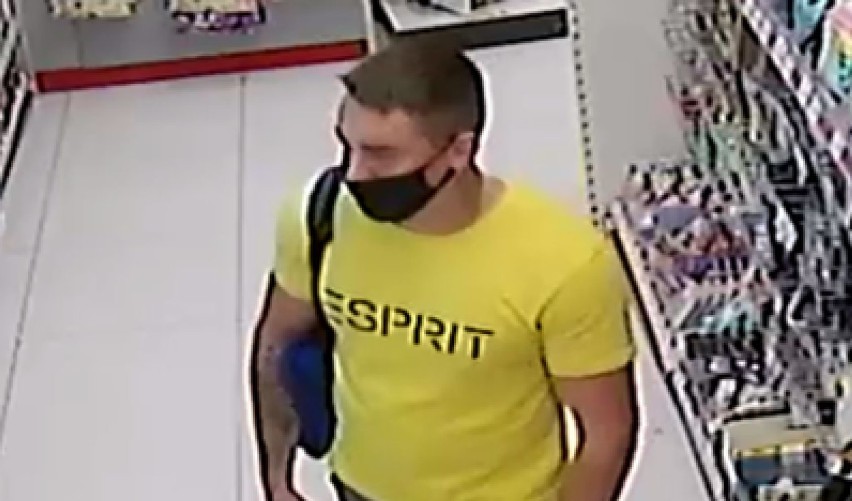 Rozpoznajecie tego mężczyznę? Oleśnicka policja publikuje wizerunek i prosi o pomoc w poszukiwaniach