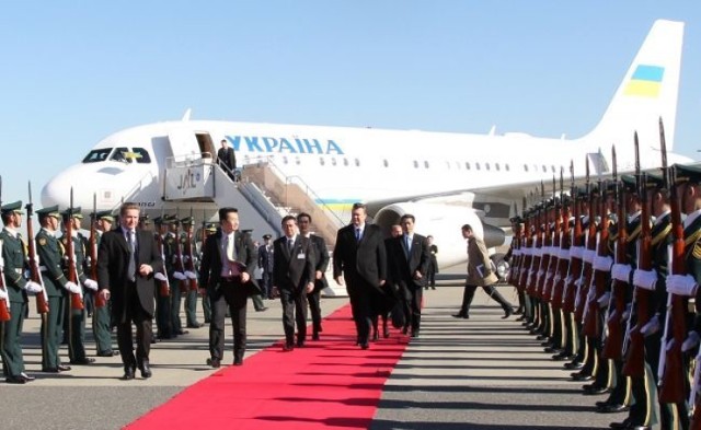 Janukowycz rozpoczyna wizytę w Japonii.