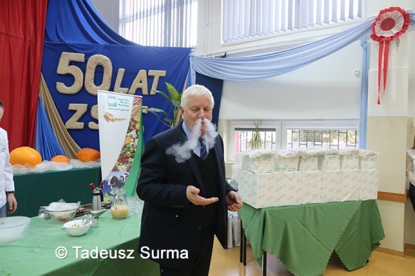 Konkurs kulinarny "Tradycyjne potrawy kuchni Pomorza Zachodniego" na 150 zdjęciach Tadeusza Surmy