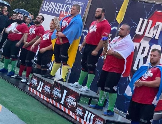 Konrad Karwat, strongman spod Łowicza zajął trzecie miejsce na Mistrzostwach Świata U23 w Melitopolu na Ukrainie. Na podium wyprzedzili go jedynie reprezentanci gospodarzy Aleksiej Nowikow i Pawlo Nakoneczny