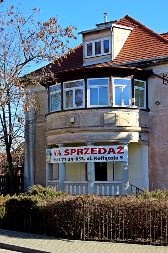 Na kupca czeka m. in. dawna siedziba Poradni Psychologiczno - Pedagogicznej przy ul. Kołłątaja w Tczewie.