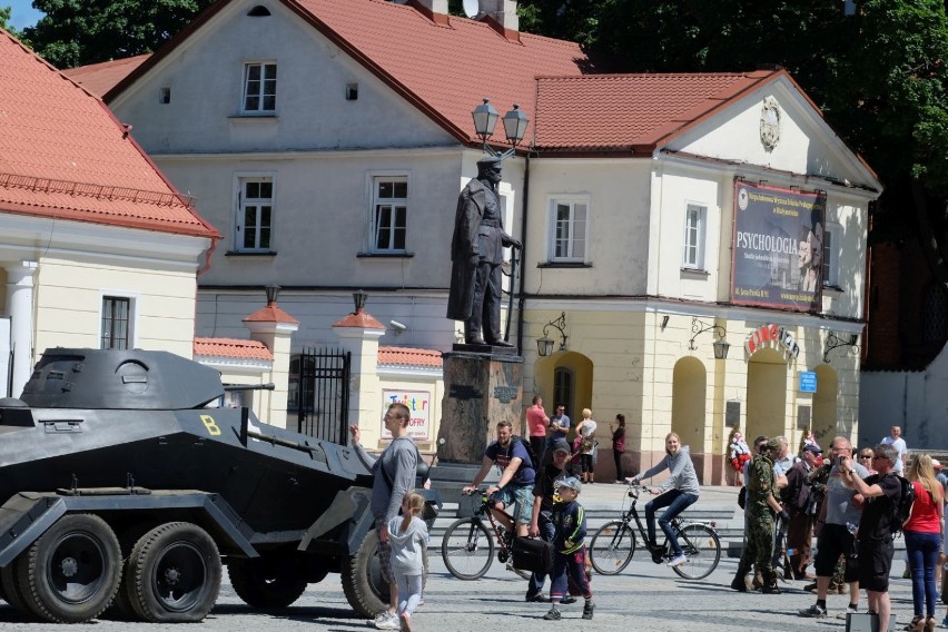 Program V Pikniku Militarnego w Ogrodniczkach zakłada m.in....