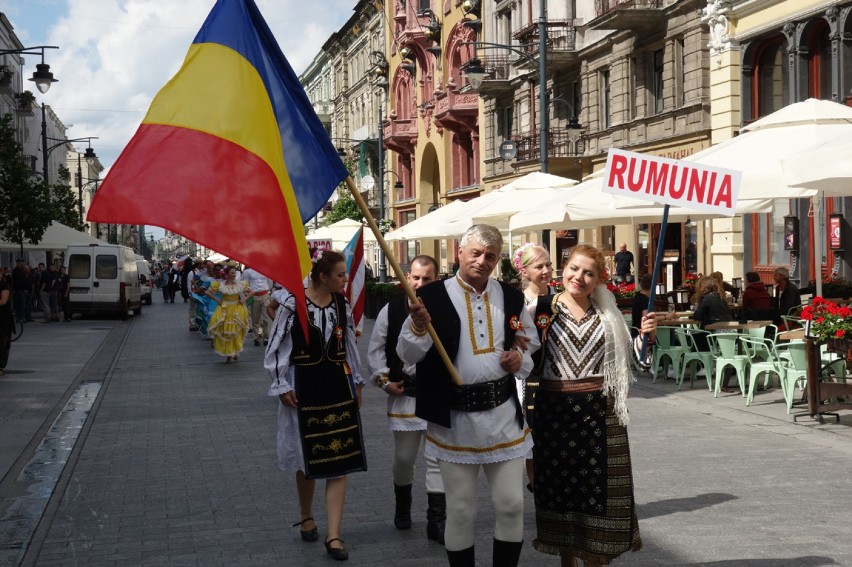 Warsztaty folklorystyczne w Łodzi. Parada przeszła ulicą Piotrkowską [ZDJĘCIA,FILM]