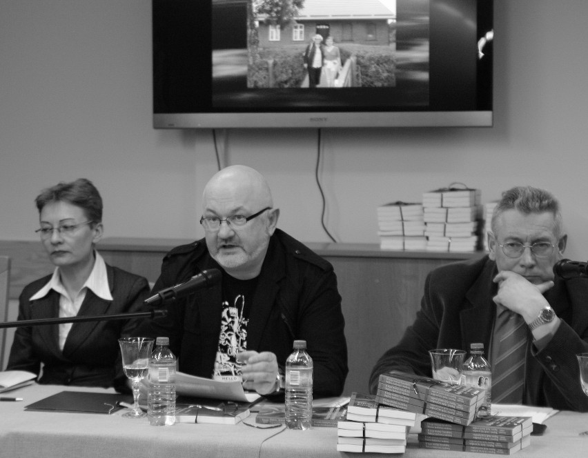 Od lewej:
Jaromira Labudda, Maciej Tamkun, Tadeusz Linkner