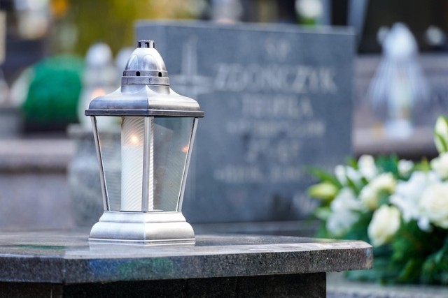 Akcja "Zadbaj o zapomniany grób" zainicjowana przez MOPS w Sopocie