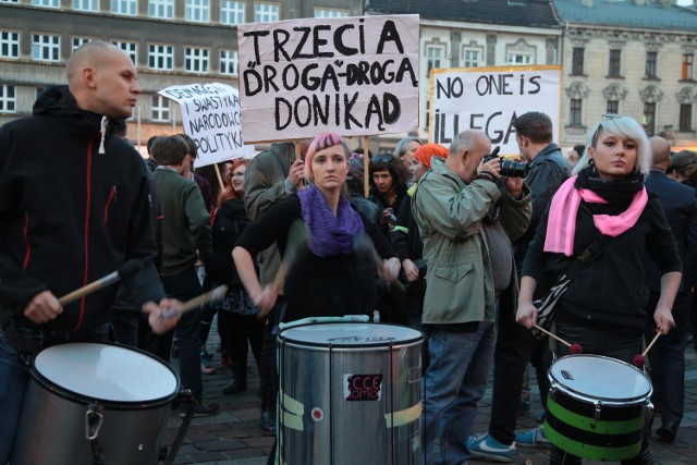 Demonstracja antyfaszystów w Krakowie.