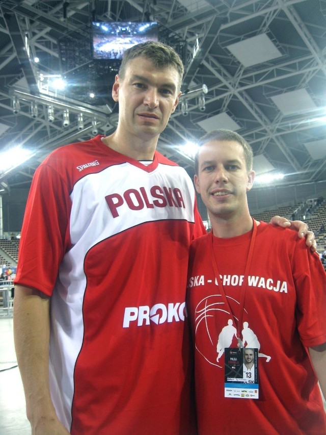 pamiątkowe zdjęcie z Adamem W&oacute;jcikiem w Łodzi przed meczem Polska-Chorwacja 03.2007