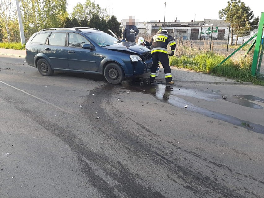 Strażacy z powiatu brodnickiego w akcji. Pożar kabiny auta i sadzy w kominie