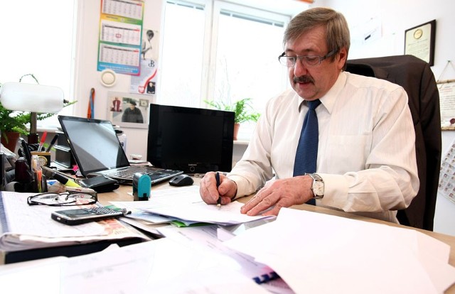 Zbigniew Skowroński, prezes ZDiI, jest oburzony, że miasto chce sprzedać kierowaną przez niego spółkę.