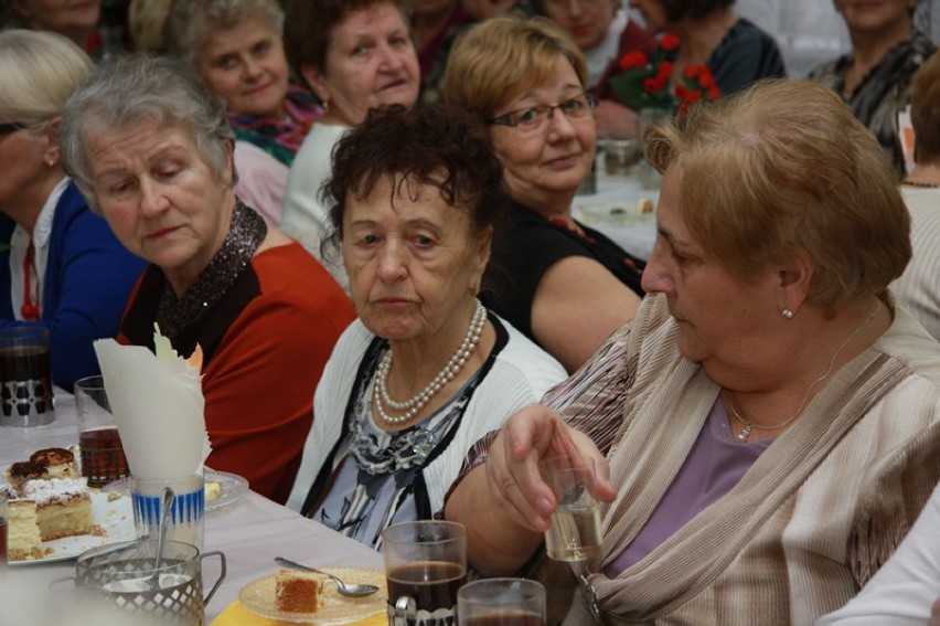 Z archiwum Gazety Sycowskiej: Emeryci świętowali Dzień Kobiet
