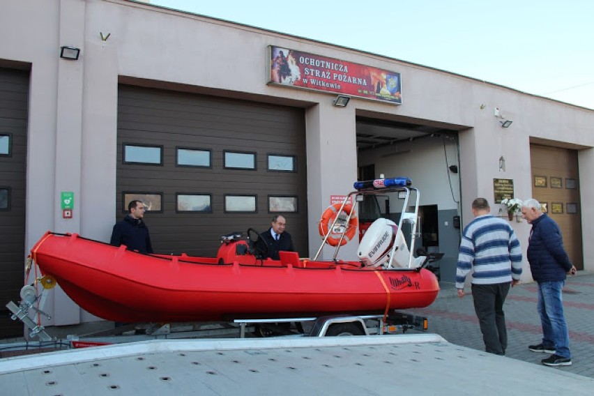 Nowa łódź dla Ochotniczej Straży Pożarnej w Witkowie