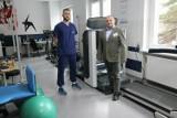 Szpital w Chełmnie został doposażony w nowoczesne urządzenia robotyczne do rehabilitacji. Zdjęcia