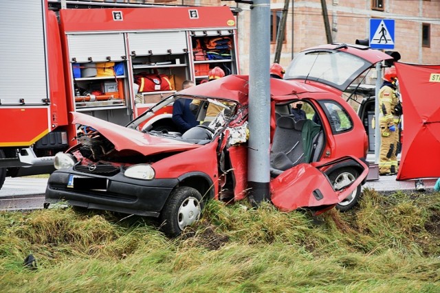 Do śmiertelnego wypadku doszło na skrzyżowaniu drogi wojewódzkiej 997 z gminną prowadzącą w kierunku Smerekowca.