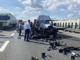 Dramatyczny wypadek na A4 pod Krakowem. Bus uderzył w tira, 7 osób w szpitalu. Autostrada była zablokowana