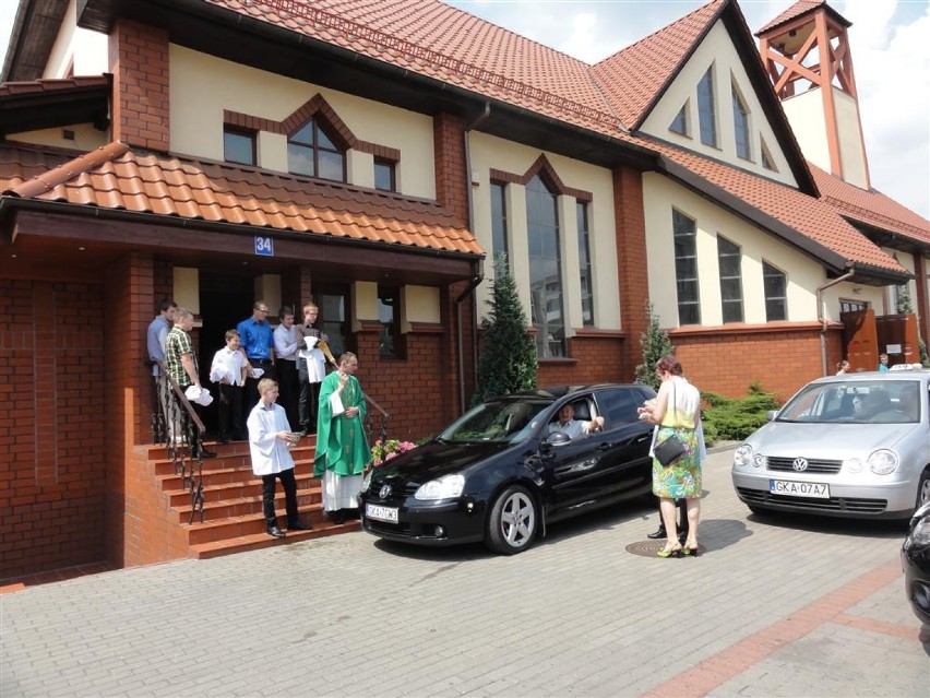 XV Tydzień św. Krzysztofa - święcenie pojazdów w parafii św. Wojciecha w Kartuzach