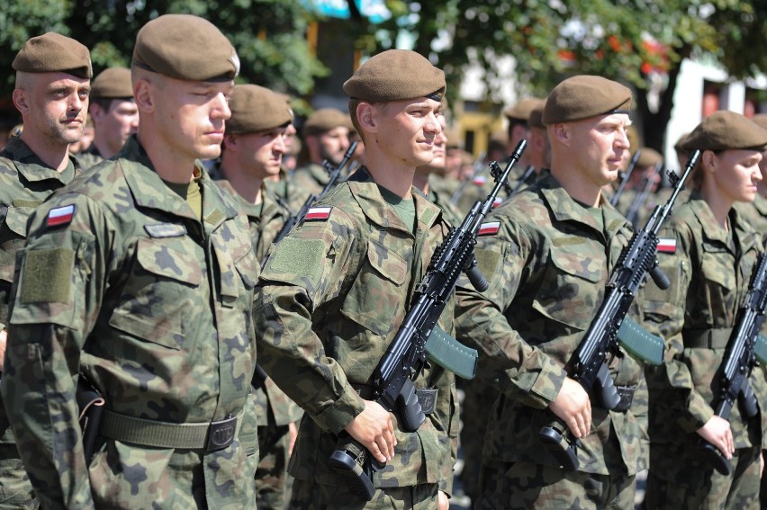 Pierwsi wielkopolscy terytorialsi złożyli dziś przysięgę w Lesznie