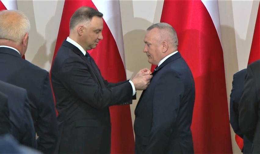 Stanisław Sobieraj, Przewodniczący Rady Miejskiej w Stalowej Woli odznaczony przez prezydenta Andrzeja Dudę. Zobaczcie zdjęcia