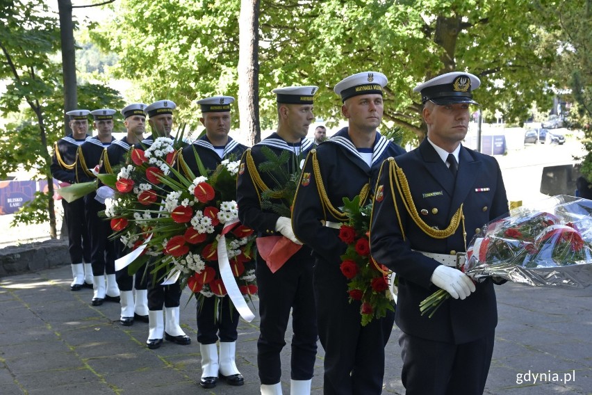 Gdynia: Obchody 81. rocznicy wybuchu II wojny światowej (1.09.2020). Uroczystości na Cmentarzu Wojennym w Redłowie