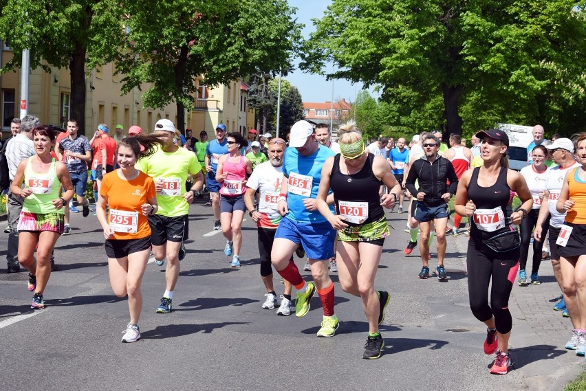 VII Ćwierćmaraton Muzyczny: 500 osób pobiegło ulicami Piły [NOWE ZDJĘCIA] 