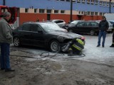 Tychy: Pożar auta na parkingu przy al. Niepodległości [WIDEO + ZDJĘCIA]