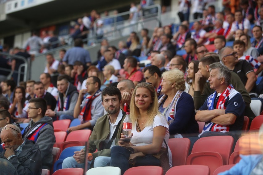 Górnik - Legia 3-1. Piłkarskie święto i radość w Zabrzu. [ZDJĘCIA KIBICÓW]