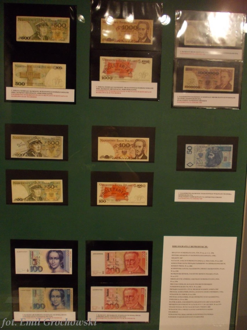 Fałszerstwa pieniędzy - wystawa w Płocku