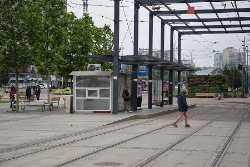 Tak wygadała budka tramwajowa na rynku w Katowicach