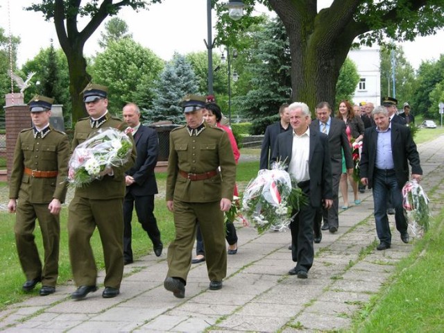 Święto pułkowe w Skierniewicach zorganizowało Stowarzyszenie Tradycji 26 Skierniewickiej Dywizji Piechoty. Odbyło się w sobotę 21 czerwca. Po mszy w kościele garnizonowym w Skierniewicach delegacje złożyły kwiaty pod obeliskami 18 Pułku Piechoty, 26 Pułku Artylerii Lekkiej i 26 Dywizji Artylerii Ciężkiej.