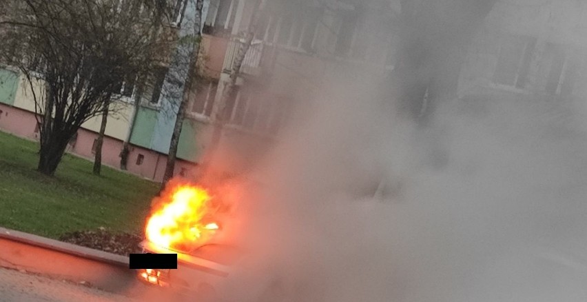 Na osiedlu Piastowskim w Inowrocławiu palił się samochód