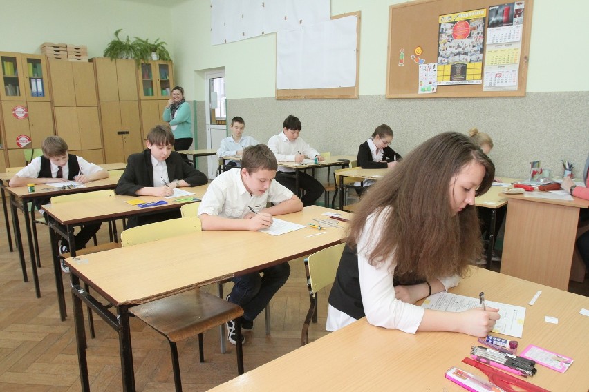 Test szóstoklasisty w Szkole Podstawowej nr 141 na Olechowie