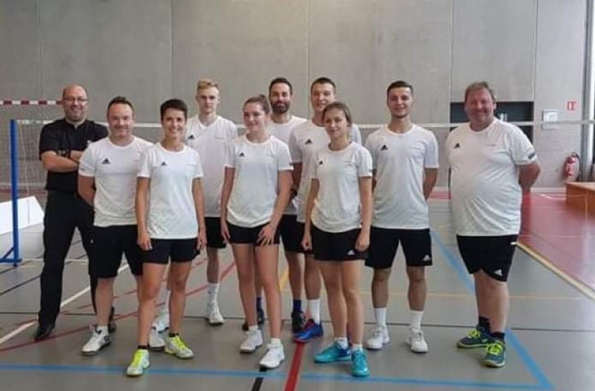 Francuski zespół Metz Ban Saint Martin Badminton. Ania Duda...