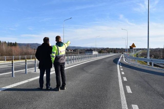 Inwestycja poprawi również warunki i bezpieczeństwo przejazdu dla ruchu dalekobieżnego i regionalnego.