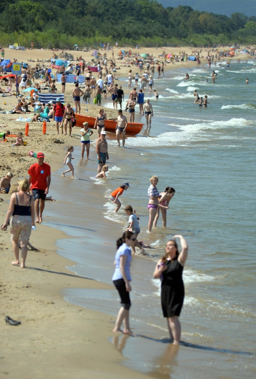 Wakacje w Trójmieście 2014. Tłumy na plażach. Kto chce i może, rusza nad morze [ZDJĘCIA]