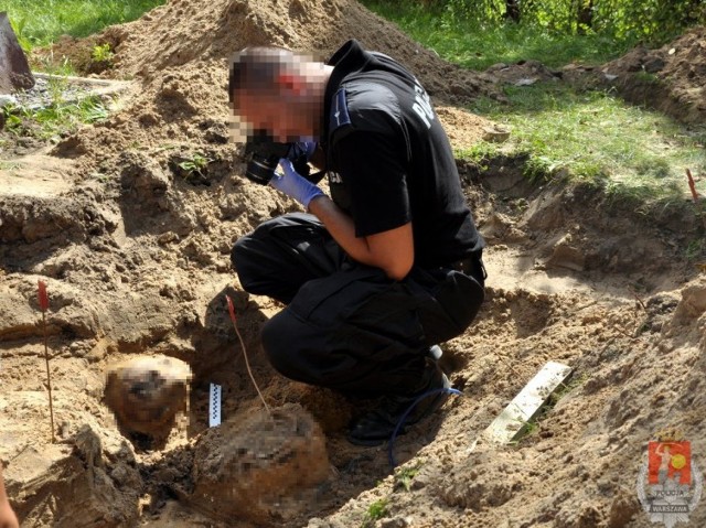 Policja, Szamoty. Wykopano ludzkie szczątki