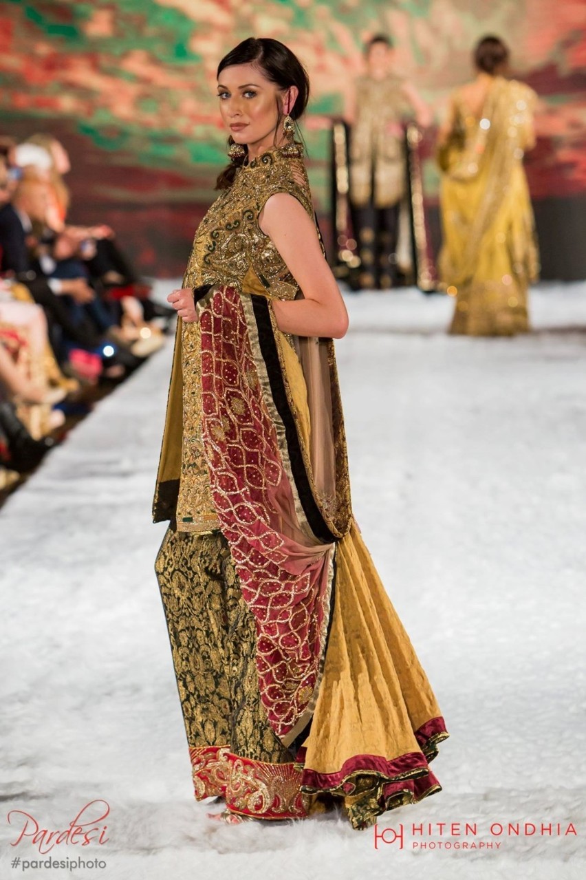 Modelka z Chełma na pokazie mody " Pakistański Tydzień Mody w Londynie 2016 "