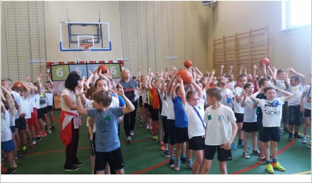 Turniej sportowo – wiedzowy w Szkole Podstawowej nr 5 w Wolsztynie