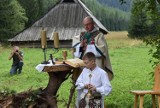 Tatry. Modlitwa w Dolinie Jaworzynki. Górale wspominali, jak to dawniej wypasali bydło i owce w górach