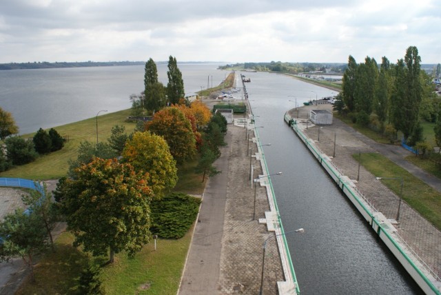 Zbiornik wodny w Siarzewie nie będzie tak duży jak we Włocławku (na zdjęciu wykonanym z wieży śluzy żeglugowej)