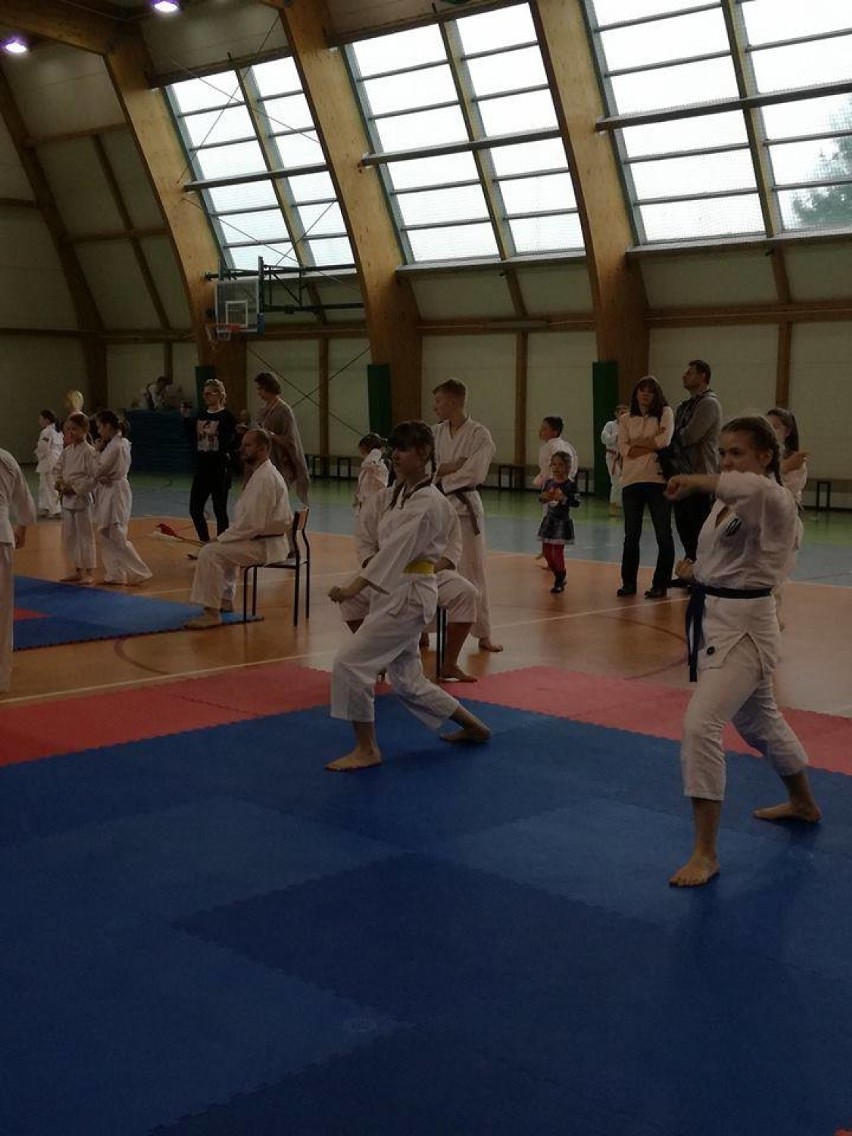 Karatecy z Tarnówki na turnieju w Okonku
