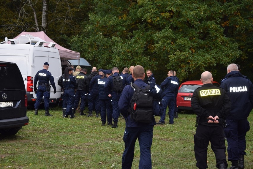 W ćwiczeniach w okolicy Pokrzywnej uczestniczyło ok. 50...