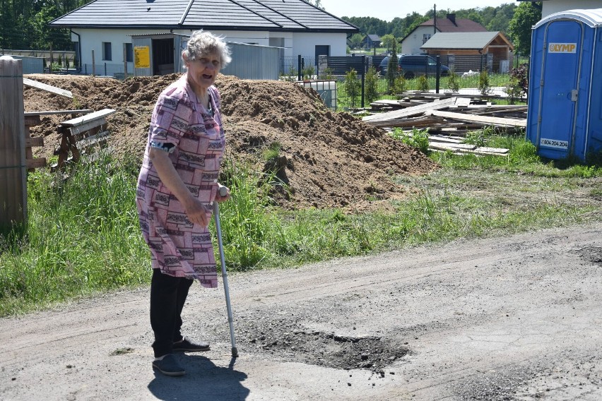 Ulica Wysoka w Żorach jest dziurawa jak szwajcarski ser....