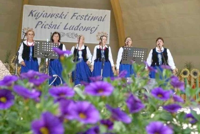 Podczas XI Kujawskiego Festiwalu Pieśni Ludowej w Inowrocławiu  zaprezentuje się 15 zespołów i kapel ludowych