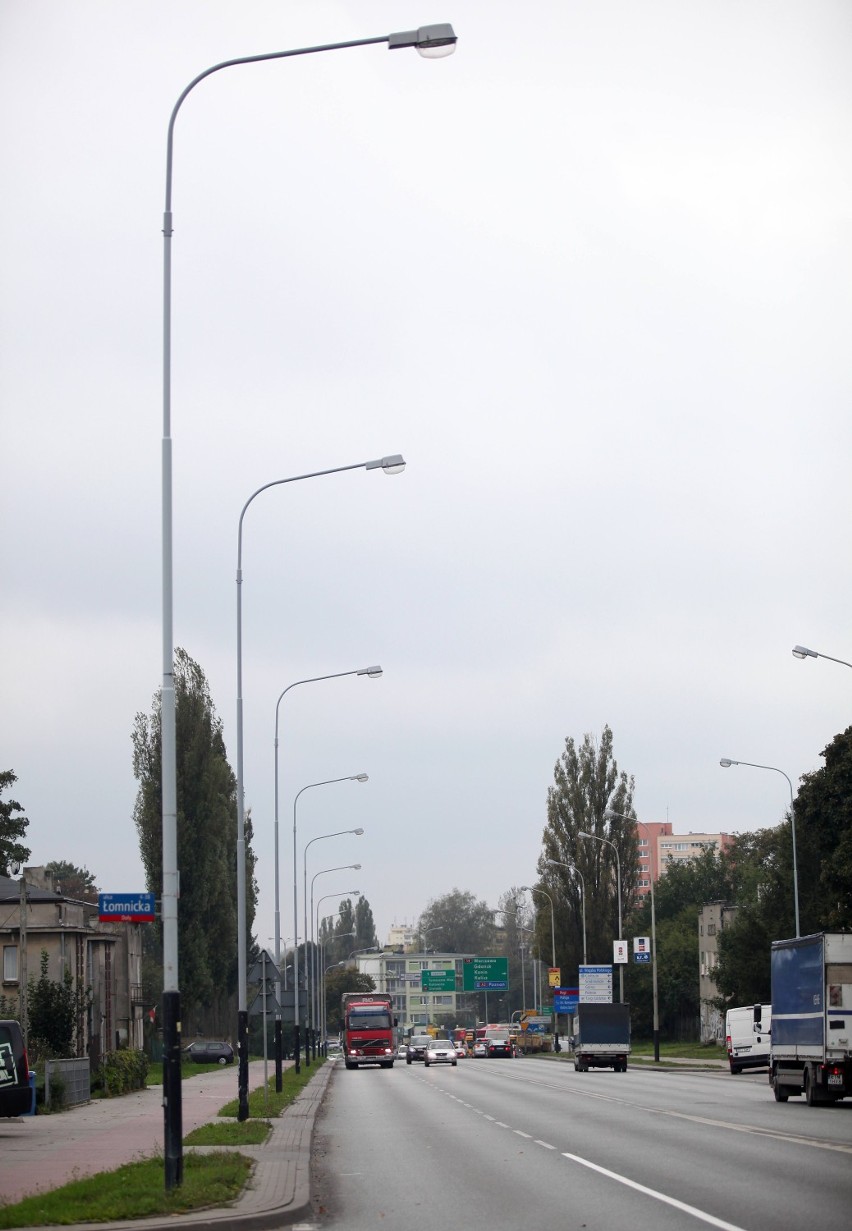 Nowe latarnie LED w Łodzi