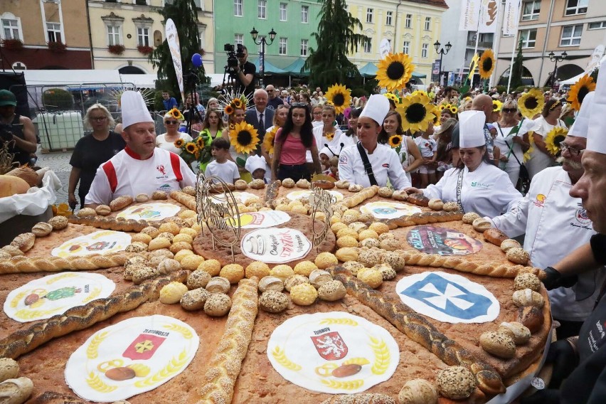 Ruszyło Święta Chleba i Piernika w Jaworze, zobaczcie zdjęcia