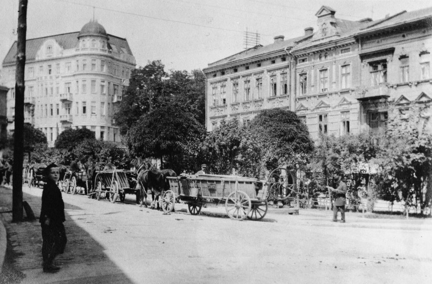 Plac na Bramie w Przemyślu w 1916 r.